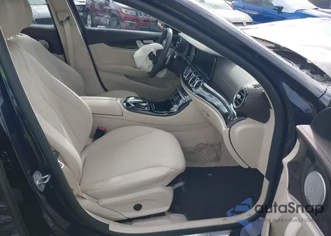 2018 Mercedes-Benz E 300 4Matic z USA, uszkodzony, nr VIN WDDZF4KB0JA454617